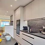 Lx175 Vue - Terrasse - Parking - Domaine Privé Appartamento *
